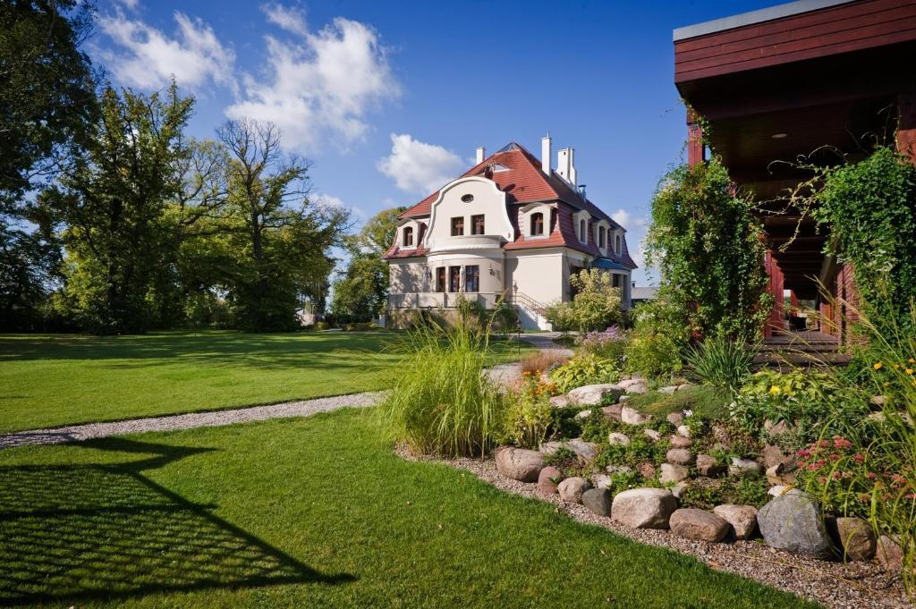 Villa Cztery Pory Roku Zbąszynek Exterior foto