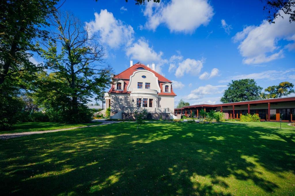 Villa Cztery Pory Roku Zbąszynek Exterior foto