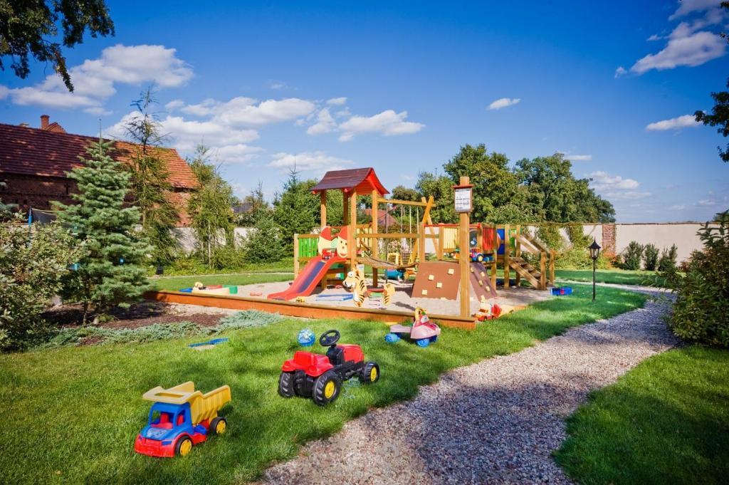 Villa Cztery Pory Roku Zbąszynek Exterior foto