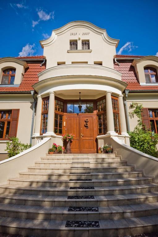 Villa Cztery Pory Roku Zbąszynek Exterior foto